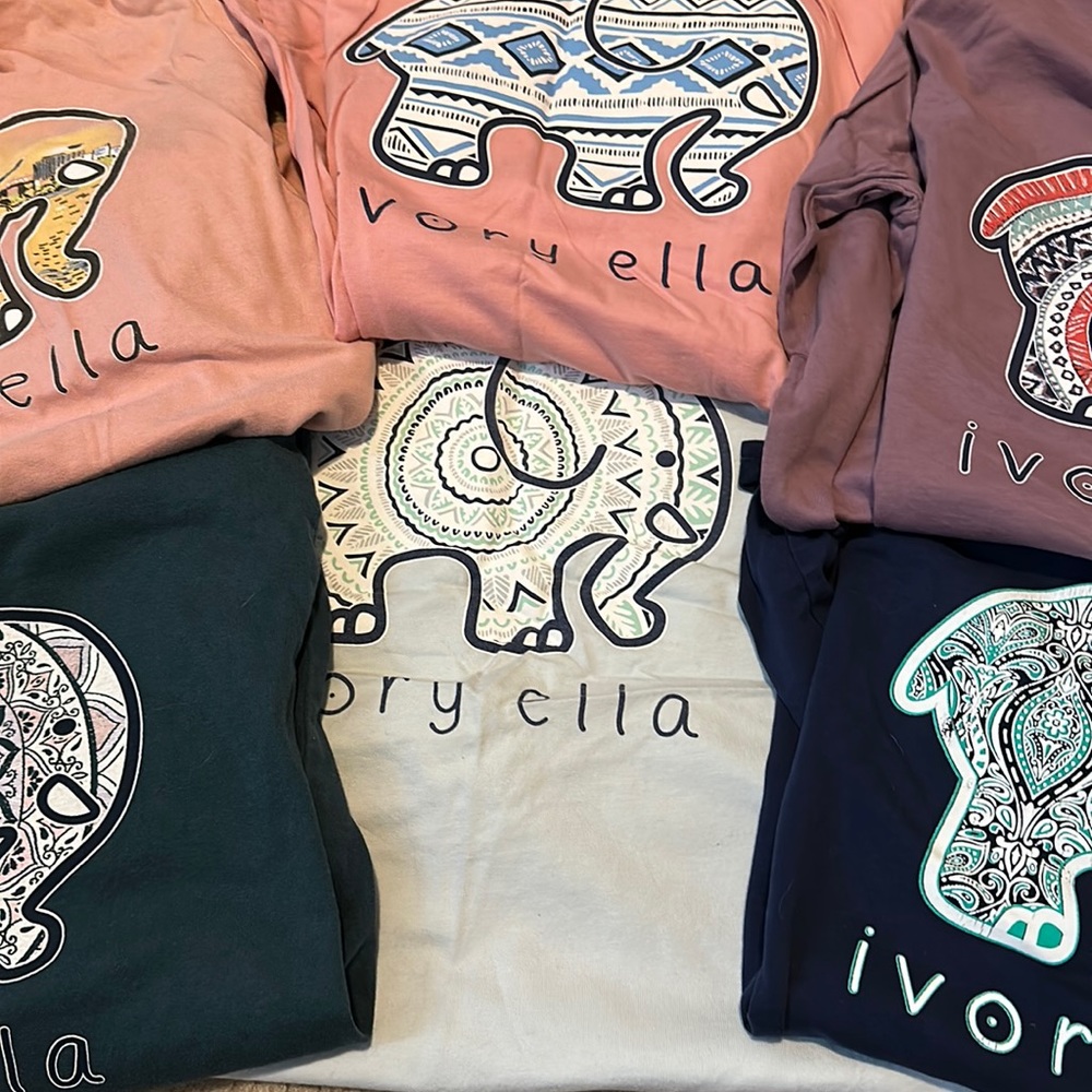 Lot of 6 size small Ivory Ella t-shirts. 1 short sleeve, 5 long sleeve.